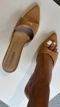 Tacon Negro Nude