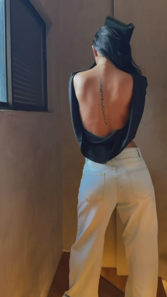 Camisa Destapada Atrás